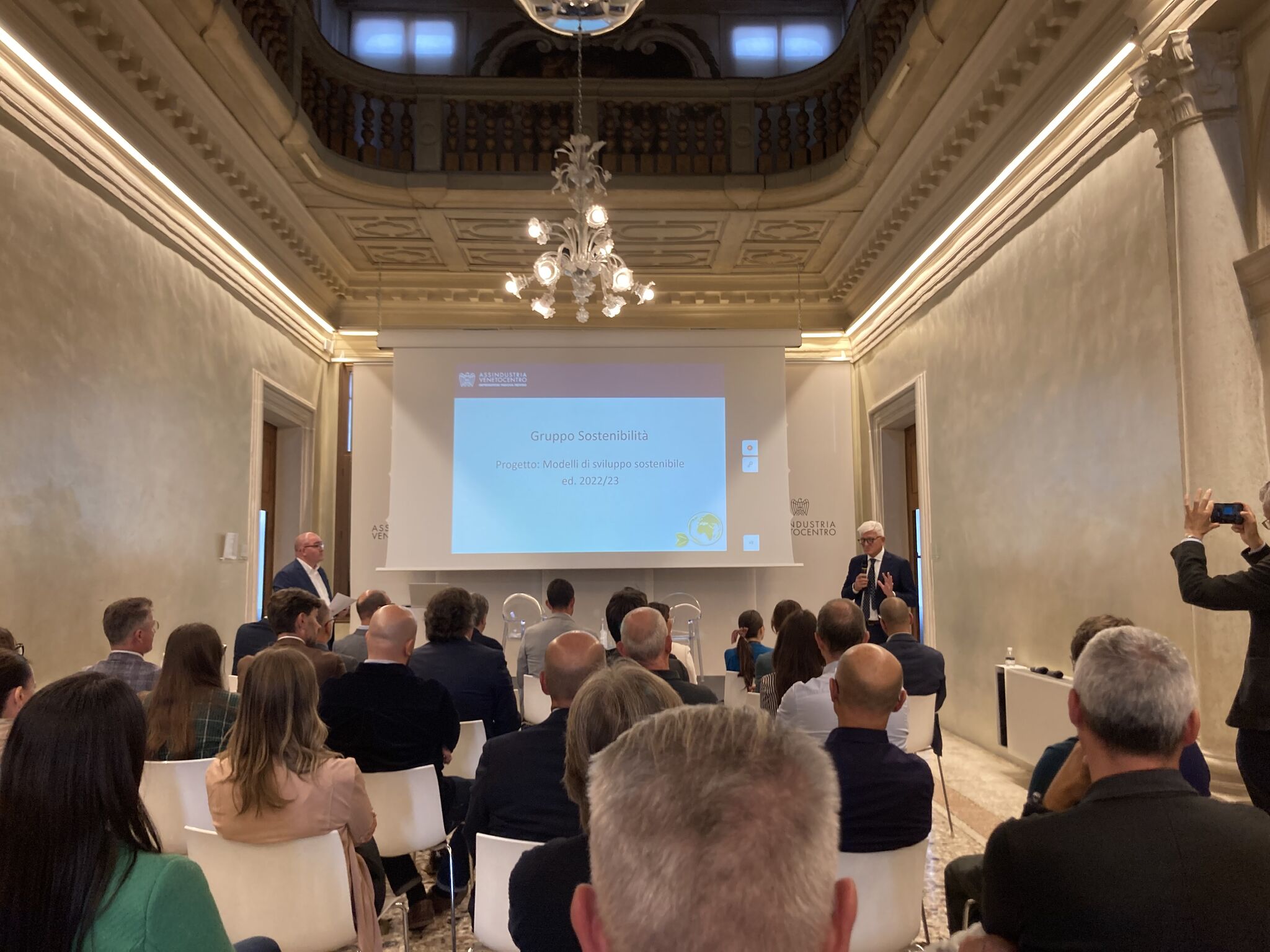 Read more about the article Nachhaltigkeit, Treffen im Palazzo Giacomelli